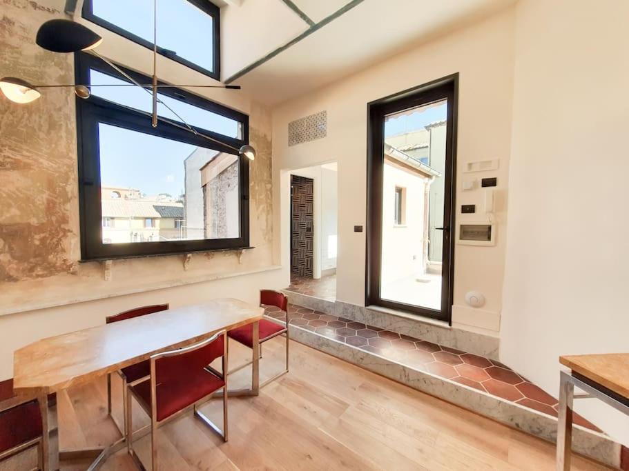 רומא Boutique Penthouse With Terrace, Spanish Steps מראה חיצוני תמונה